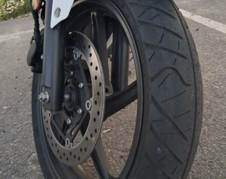 Белый Хонда CBR 250R, объемом двигателя 0.25 л и пробегом 17 тыс. км за 3200 $, фото 5 на Automoto.ua