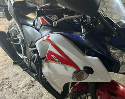 Белый Хонда CBR 250R, объемом двигателя 0.25 л и пробегом 3 тыс. км за 3600 $, фото 4 на Automoto.ua