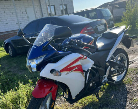 Білий Хонда CBR 250R, об'ємом двигуна 0.25 л та пробігом 3 тис. км за 3000 $, фото 1 на Automoto.ua