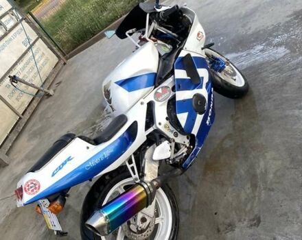 Белый Хонда CBR 250R, объемом двигателя 0.25 л и пробегом 1 тыс. км за 2000 $, фото 9 на Automoto.ua