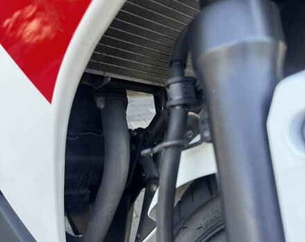 Білий Хонда CBR 250R, об'ємом двигуна 0.25 л та пробігом 10 тис. км за 3300 $, фото 7 на Automoto.ua