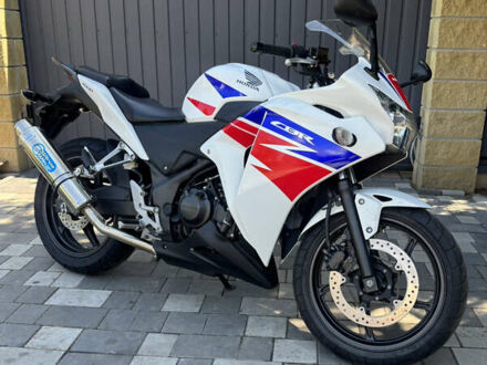 Білий Хонда CBR 250R, об'ємом двигуна 0.25 л та пробігом 10 тис. км за 3300 $, фото 1 на Automoto.ua