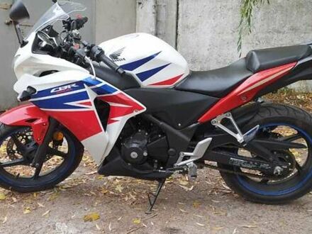 Білий Хонда CBR 250R, об'ємом двигуна 0.25 л та пробігом 3 тис. км за 3000 $, фото 1 на Automoto.ua