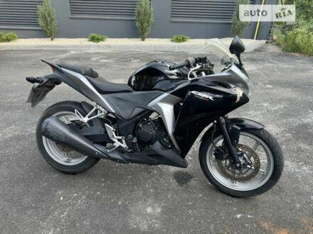 Чорний Хонда CBR 250R, об'ємом двигуна 0.25 л та пробігом 26 тис. км за 2500 $, фото 1 на Automoto.ua