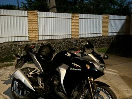 Чорний Хонда CBR 250R, об'ємом двигуна 0.25 л та пробігом 30 тис. км за 2900 $, фото 1 на Automoto.ua