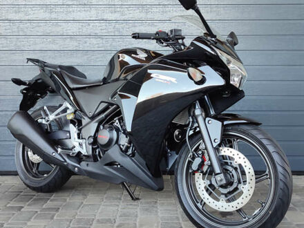 Чорний Хонда CBR 250R, об'ємом двигуна 0.25 л та пробігом 37 тис. км за 2800 $, фото 1 на Automoto.ua