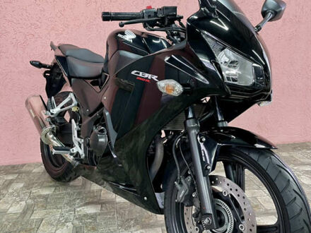 Хонда CBR 250R 2015 у Києві на Automoto.ua Чорний Хонда CBR 250R, об'ємом двигуна 0.25 л та пробігом 12 тис. км за 3400 $, фото 1 на Automoto.ua