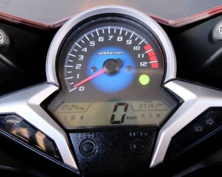 Красный Хонда CBR 250R, объемом двигателя 0.25 л и пробегом 37 тыс. км за 2700 $, фото 7 на Automoto.ua