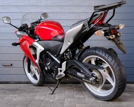 Красный Хонда CBR 250R, объемом двигателя 0.25 л и пробегом 37 тыс. км за 2700 $, фото 6 на Automoto.ua