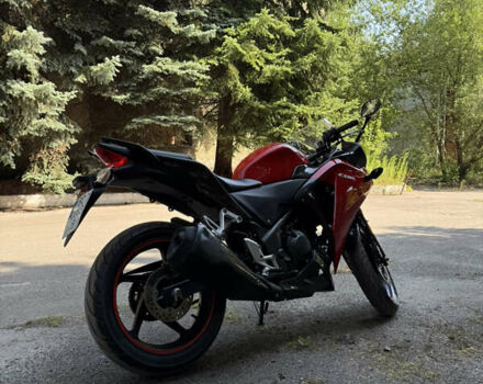 Красный Хонда CBR 250R, объемом двигателя 0.25 л и пробегом 10 тыс. км за 3200 $, фото 5 на Automoto.ua