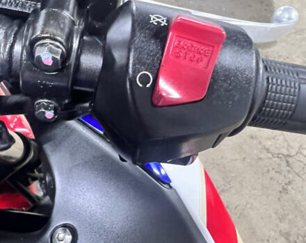 Хонда CBR 250R, объемом двигателя 0.25 л и пробегом 22 тыс. км за 2700 $, фото 7 на Automoto.ua