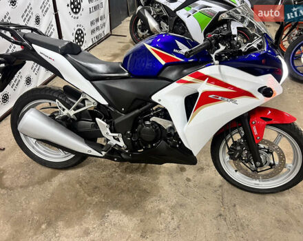 Хонда CBR 250R, объемом двигателя 0.25 л и пробегом 22 тыс. км за 2700 $, фото 12 на Automoto.ua