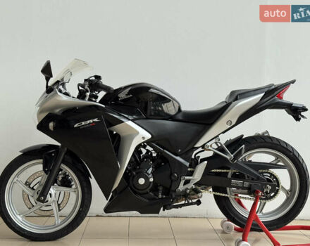 Хонда CBR 250R, объемом двигателя 0.25 л и пробегом 31 тыс. км за 2900 $, фото 7 на Automoto.ua