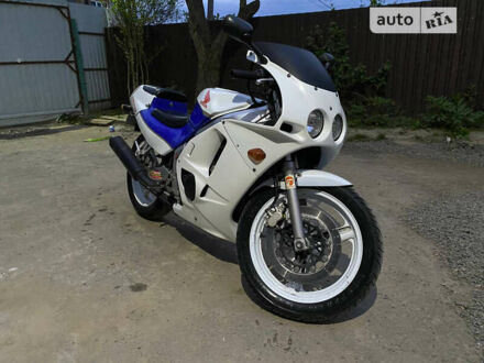 Хонда CBR 250R, об'ємом двигуна 0.25 л та пробігом 56 тис. км за 2000 $, фото 1 на Automoto.ua