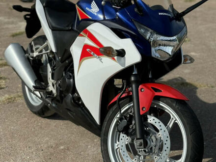 Хонда CBR 250R 2011 у Сновськ (Щорс) на Automoto.ua Хонда CBR 250R, об'ємом двигуна 0 л та пробігом 16 тис. км за 3000 $, фото 1 на Automoto.ua