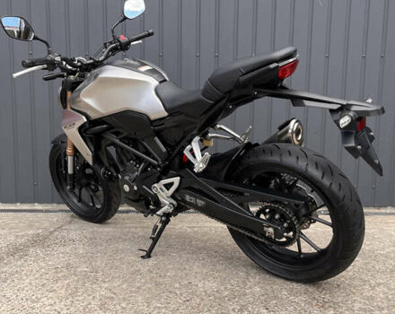 Серый Хонда CBR 250R, объемом двигателя 0.25 л и пробегом 22 тыс. км за 3900 $, фото 4 на Automoto.ua
