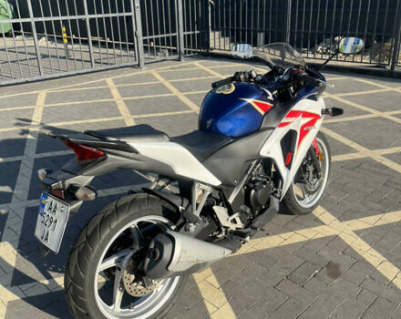Синий Хонда CBR 250R, объемом двигателя 0.25 л и пробегом 26 тыс. км за 3000 $, фото 6 на Automoto.ua