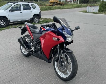 Хонда CBR 250RR, об'ємом двигуна 0.25 л та пробігом 0 тис. км за 1500 $, фото 1 на Automoto.ua