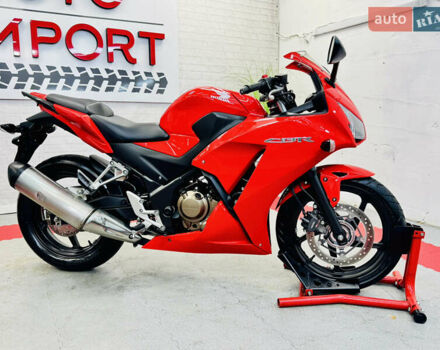 Красный Хонда CBR 300R, объемом двигателя 0.3 л и пробегом 10 тыс. км за 3300 $, фото 3 на Automoto.ua