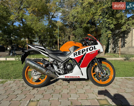 Оранжевый Хонда CBR 300R, объемом двигателя 0.29 л и пробегом 17 тыс. км за 3300 $, фото 1 на Automoto.ua