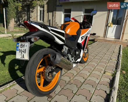 Оранжевый Хонда CBR 300R, объемом двигателя 0.29 л и пробегом 17 тыс. км за 3300 $, фото 5 на Automoto.ua