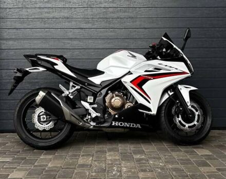 Белый Хонда CBR 400R, объемом двигателя 0.4 л и пробегом 32 тыс. км за 6000 $, фото 1 на Automoto.ua
