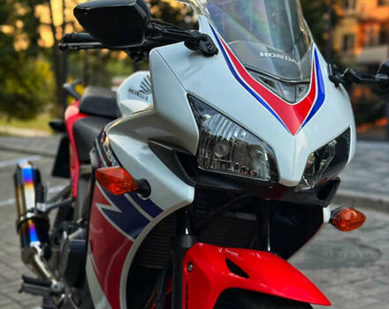 Белый Хонда CBR 400R, объемом двигателя 0.4 л и пробегом 20 тыс. км за 5200 $, фото 5 на Automoto.ua