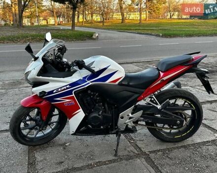 Белый Хонда CBR 400R, объемом двигателя 0.4 л и пробегом 32 тыс. км за 3600 $, фото 4 на Automoto.ua