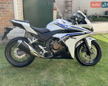 Белый Хонда CBR 400R, объемом двигателя 0.4 л и пробегом 28 тыс. км за 4800 $, фото 6 на Automoto.ua