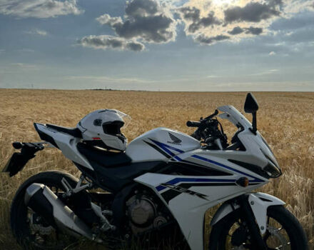 Белый Хонда CBR 400R, объемом двигателя 0.4 л и пробегом 31 тыс. км за 5500 $, фото 15 на Automoto.ua