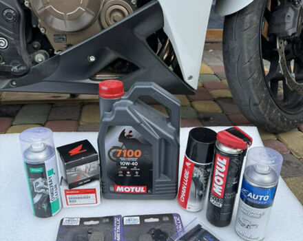 Белый Хонда CBR 400R, объемом двигателя 0.4 л и пробегом 31 тыс. км за 5500 $, фото 11 на Automoto.ua