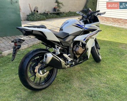Белый Хонда CBR 400R, объемом двигателя 0.4 л и пробегом 28 тыс. км за 4800 $, фото 5 на Automoto.ua
