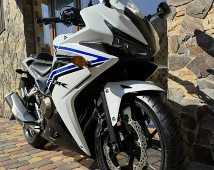 Белый Хонда CBR 400R, объемом двигателя 0.4 л и пробегом 31 тыс. км за 5500 $, фото 5 на Automoto.ua