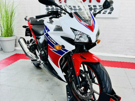 Хонда CBR 400R 2013 у Одесі на Automoto.ua Білий Хонда CBR 400R, об'ємом двигуна 0.4 л та пробігом 14 тис. км за 4700 $, фото 1 на Automoto.ua