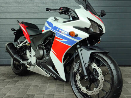 Белый Хонда CBR 400R, объемом двигателя 0.4 л и пробегом 10 тыс. км за 4500 $, фото 1 на Automoto.ua