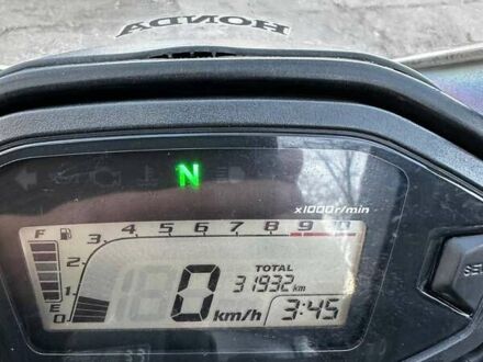 Белый Хонда CBR 400R, объемом двигателя 0.4 л и пробегом 32 тыс. км за 3600 $, фото 1 на Automoto.ua