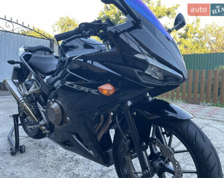 Черный Хонда CBR 400R, объемом двигателя 0.4 л и пробегом 39 тыс. км за 4150 $, фото 4 на Automoto.ua