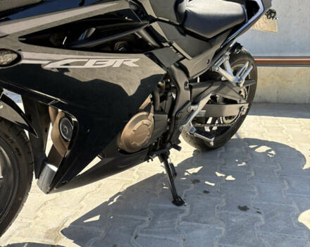 Черный Хонда CBR 400R, объемом двигателя 0.4 л и пробегом 38 тыс. км за 4900 $, фото 5 на Automoto.ua