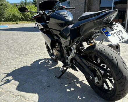 Черный Хонда CBR 400R, объемом двигателя 0.4 л и пробегом 38 тыс. км за 4900 $, фото 2 на Automoto.ua