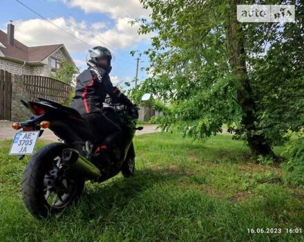 Чорний Хонда CBR 400R, об'ємом двигуна 0 л та пробігом 12 тис. км за 4700 $, фото 11 на Automoto.ua