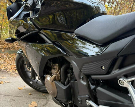 Черный Хонда CBR 400R, объемом двигателя 0.4 л и пробегом 8 тыс. км за 5600 $, фото 2 на Automoto.ua