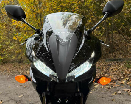 Черный Хонда CBR 400R, объемом двигателя 0.4 л и пробегом 8 тыс. км за 5600 $, фото 30 на Automoto.ua