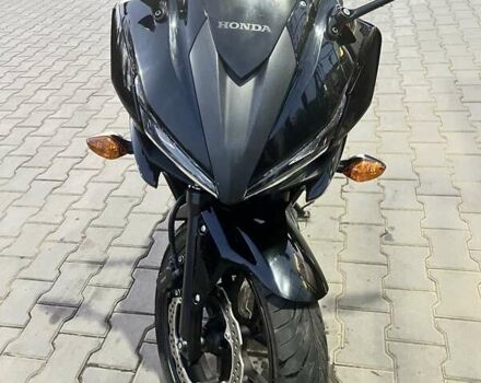 Чорний Хонда CBR 400R, об'ємом двигуна 0 л та пробігом 18 тис. км за 4900 $, фото 1 на Automoto.ua