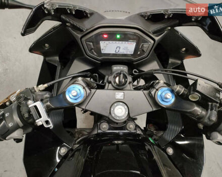 Черный Хонда CBR 400R, объемом двигателя 0.4 л и пробегом 14 тыс. км за 5450 $, фото 5 на Automoto.ua