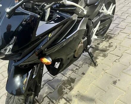 Чорний Хонда CBR 400R, об'ємом двигуна 0 л та пробігом 18 тис. км за 4900 $, фото 3 на Automoto.ua