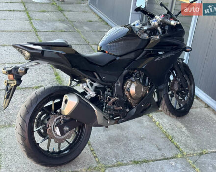Черный Хонда CBR 400R, объемом двигателя 0.4 л и пробегом 35 тыс. км за 5000 $, фото 5 на Automoto.ua