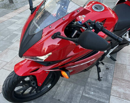Красный Хонда CBR 400R, объемом двигателя 0.4 л и пробегом 23 тыс. км за 5000 $, фото 13 на Automoto.ua