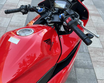 Красный Хонда CBR 400R, объемом двигателя 0.4 л и пробегом 23 тыс. км за 5000 $, фото 11 на Automoto.ua