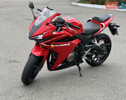 Красный Хонда CBR 400R, объемом двигателя 0.4 л и пробегом 29 тыс. км за 4900 $, фото 1 на Automoto.ua