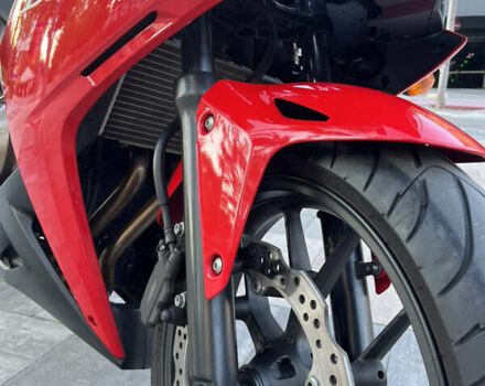 Красный Хонда CBR 400R, объемом двигателя 0.4 л и пробегом 23 тыс. км за 5000 $, фото 7 на Automoto.ua